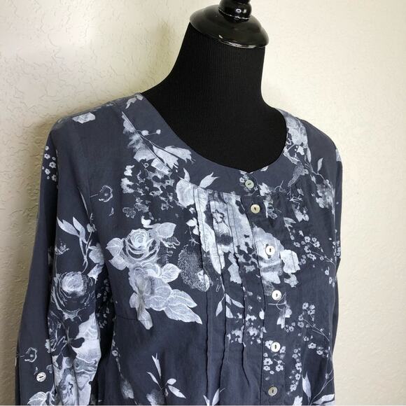 Soft Surroundings blue gray white floral popover top size Small - Picture 3 of 13